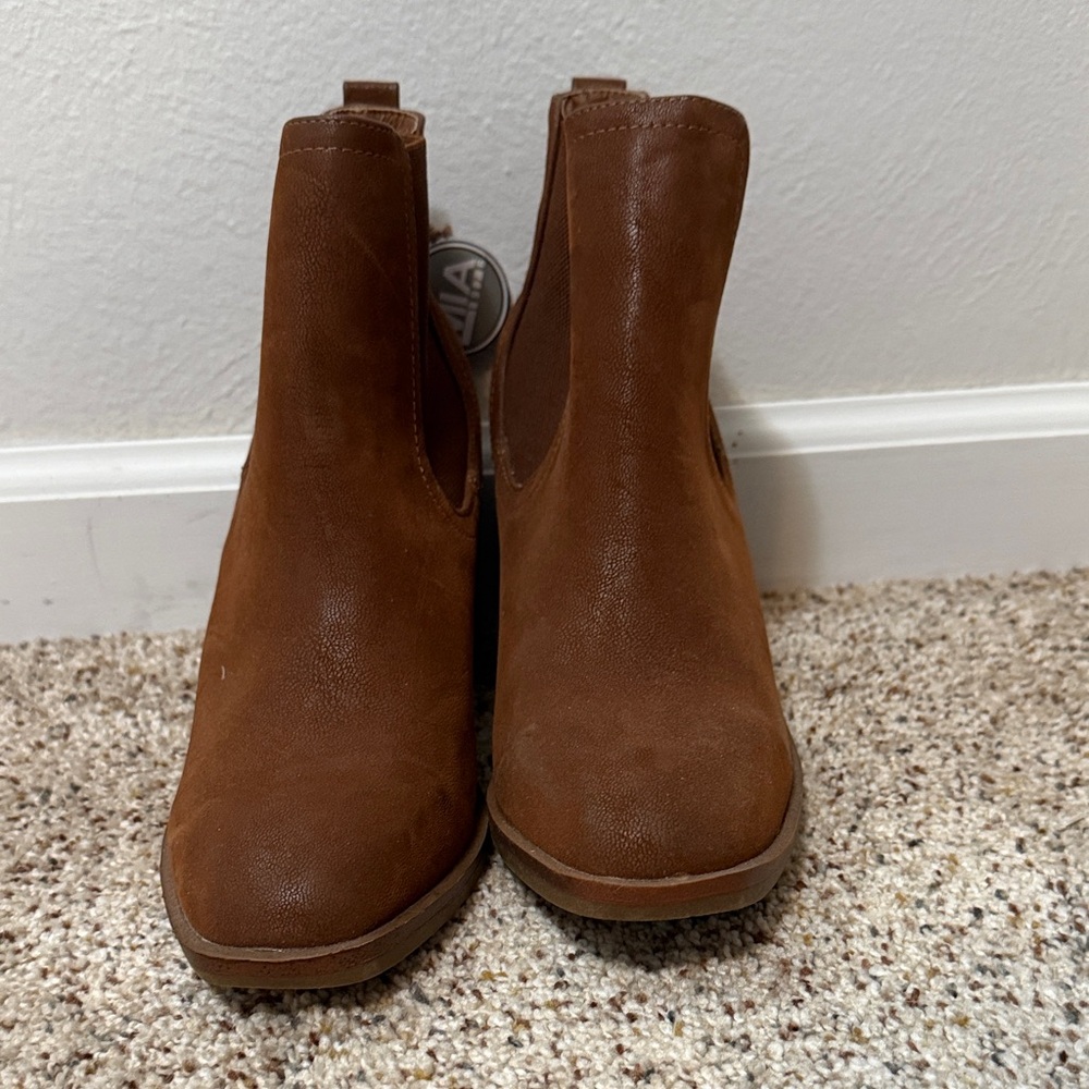 MIA Tan Ankle Booties - Picture 2 of 5